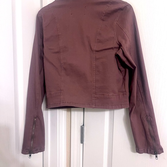 Moto Jacket 🧥 - Picture 3 of 8